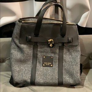 Hendri Bendel mini jet setter